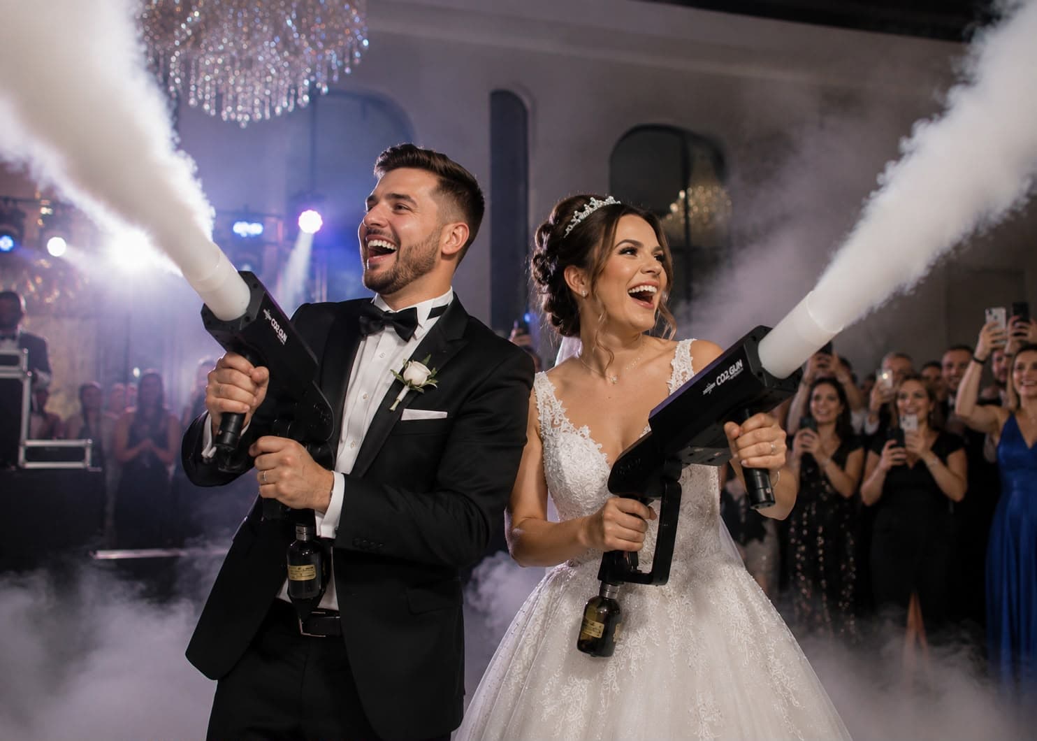 Mirii cu pistoale CO2 la dansul mirilor